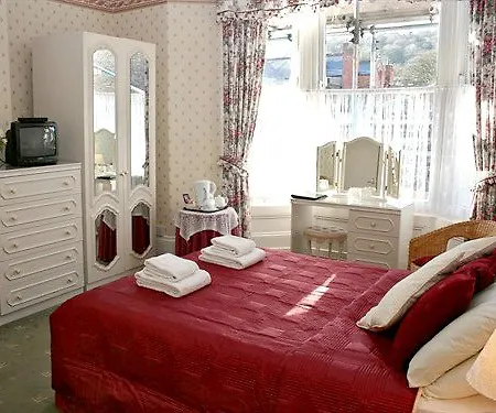 Olivers Hotel